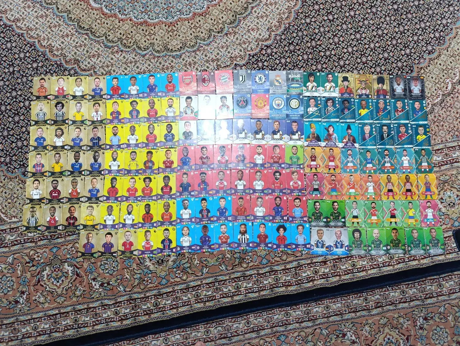 کیمدی|کلکسیون و سرگرمی|میانه, |دیوار