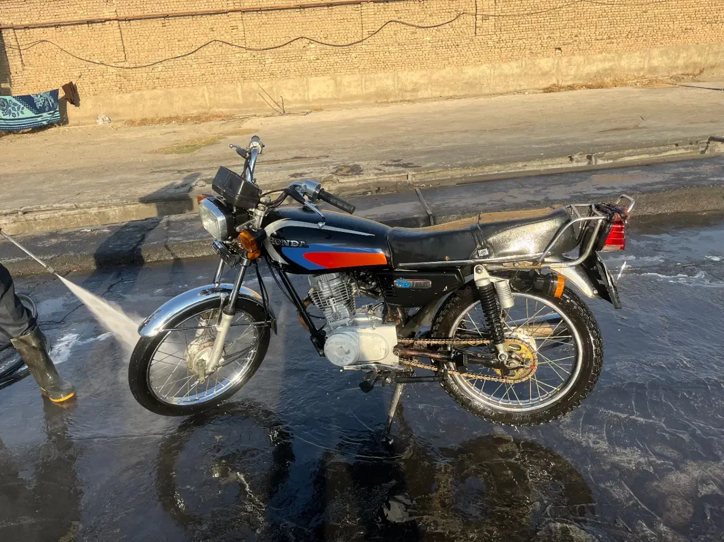 هندا مدل ۹۰|موتورسیکلت|تهران, صاحب الزمان|دیوار