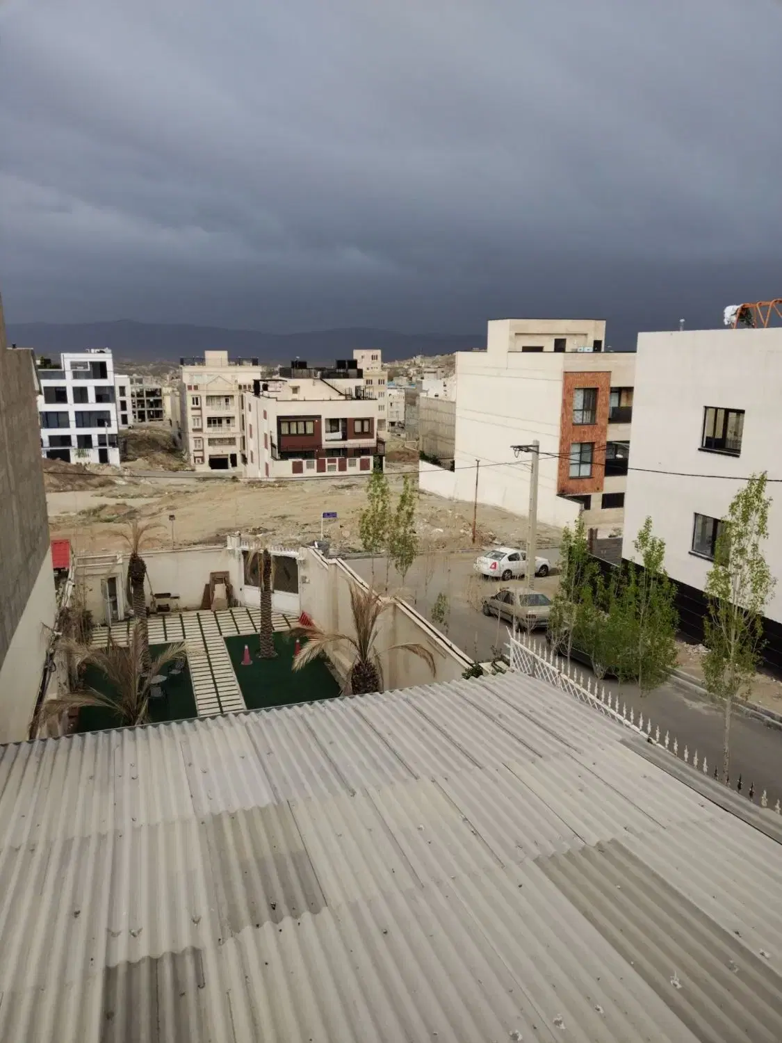 تور|تور و چارتر|پردیس, فاز ۴|دیوار