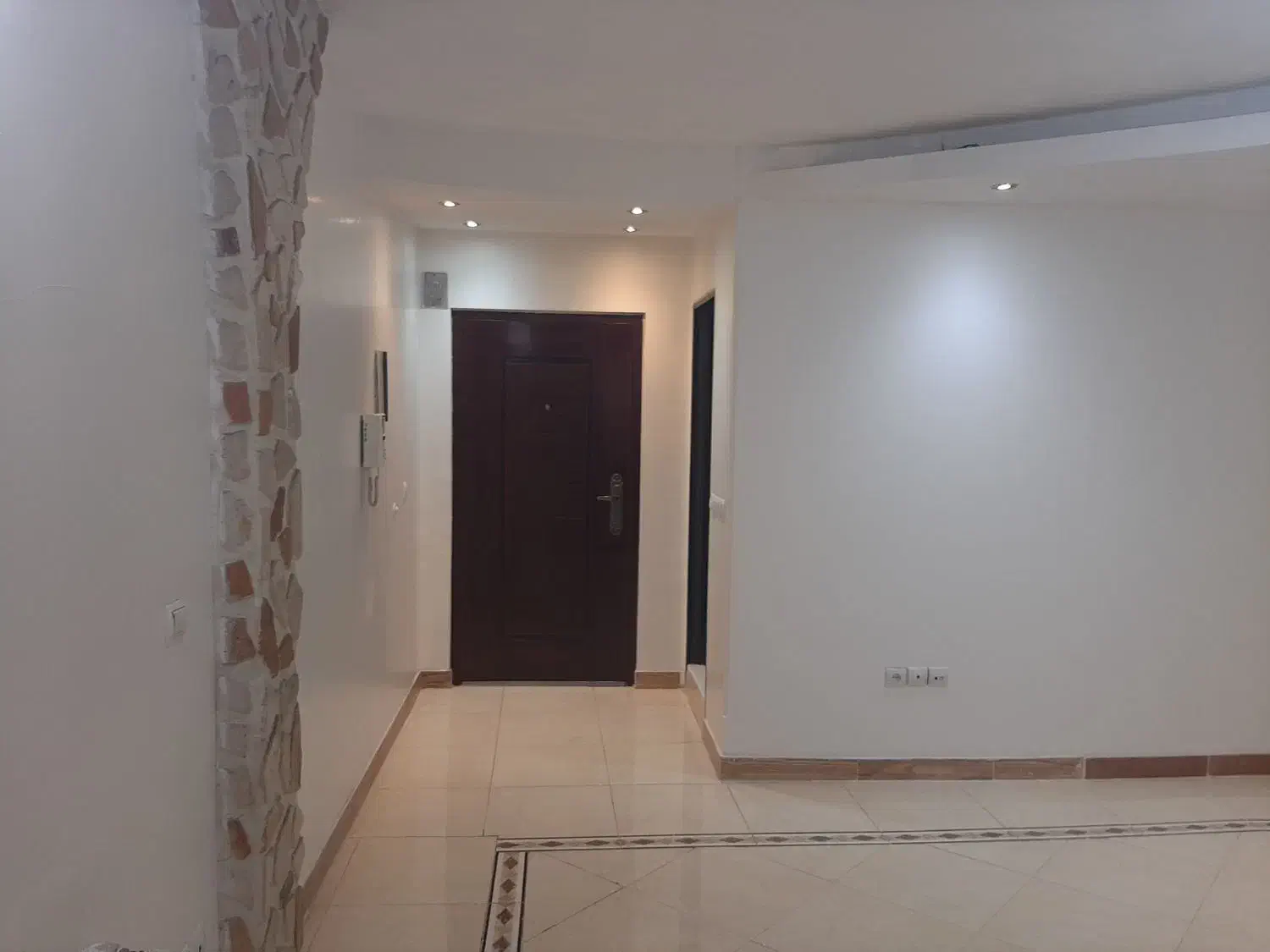 آپارتمان ۶۶متری  دو خوابه  تخلیه