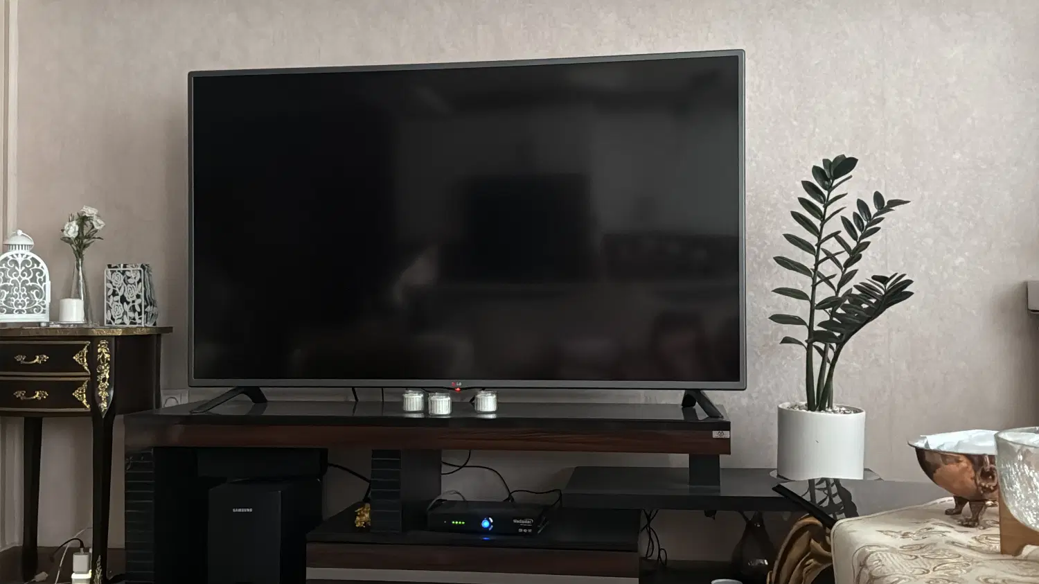 تلویزیون 60اینچ LG|تلویزیون و پروژکتور|تهران, المهدی|دیوار