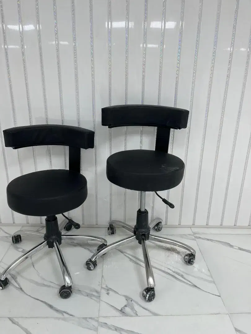 یه سری لوازم سالن زیبایی در حد نو|آرایشگاه و سالنهای زیبایی|نورآباد, |دیوار