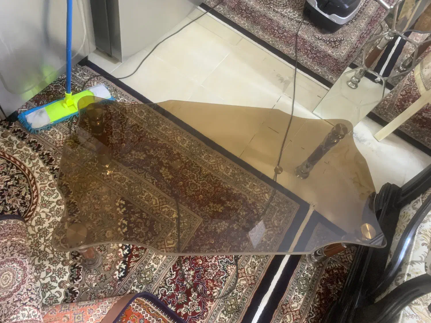 میز عسلی|مبلمان خانگی و میز عسلی|مهاجران, |دیوار
