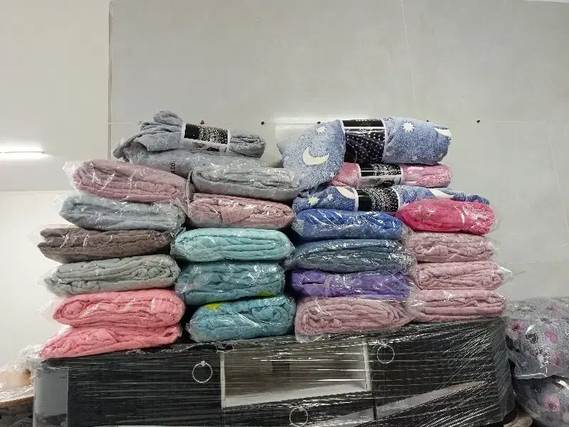 پتو مسافرتی قیمت 650|رختخواب، بالش، پتو|بیرجند, |دیوار