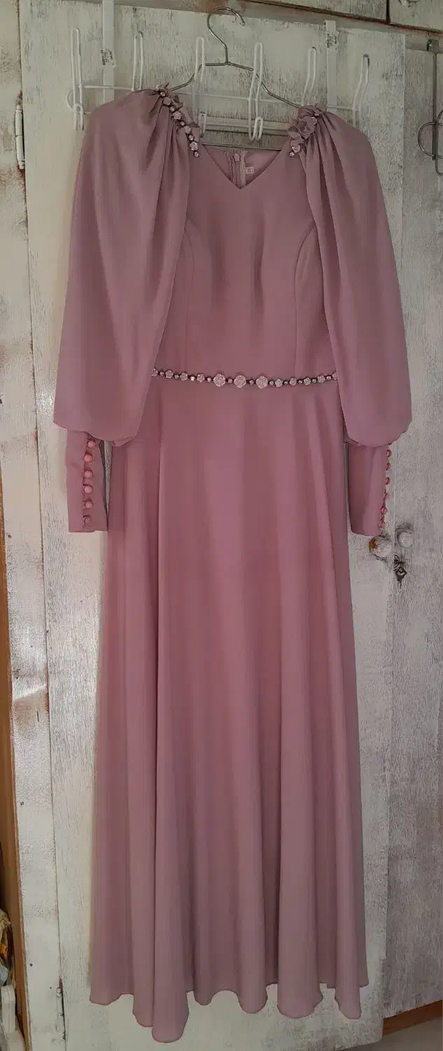 لباس مجلسی|لباس|رشت, جانبازان|دیوار