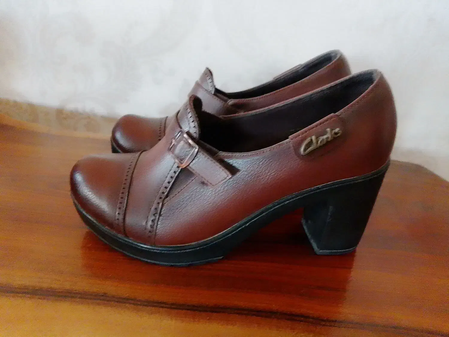 کفش|کیف، کفش، کمربند|اصفهان, ردان|دیوار