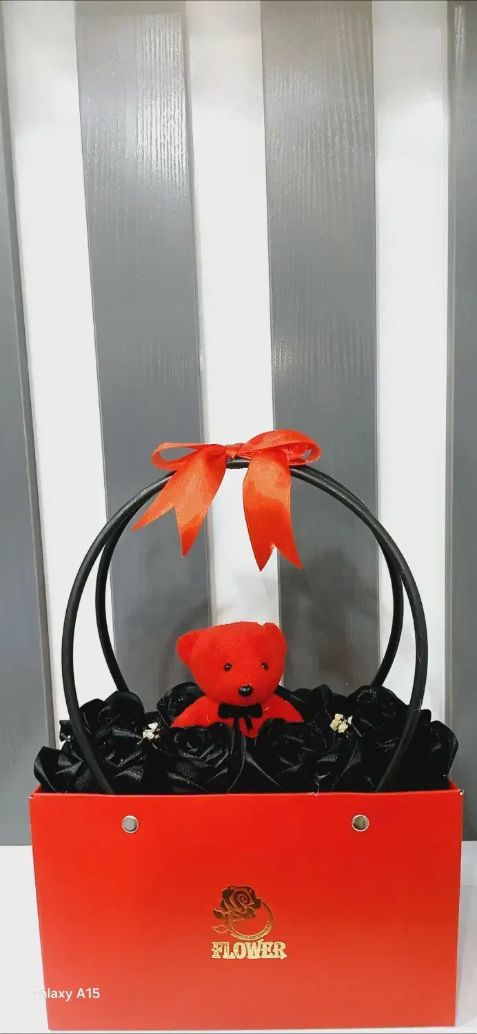 گل زیبا|گل مصنوعی|ساوه, |دیوار