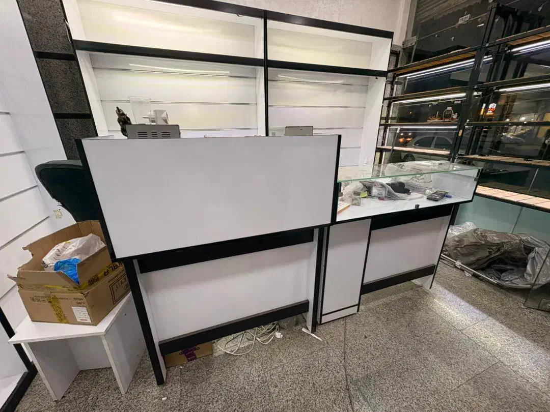 واگذاری دکور فروشگاه موبایل|فروشگاه و مغازه|قم, علی آباد|دیوار