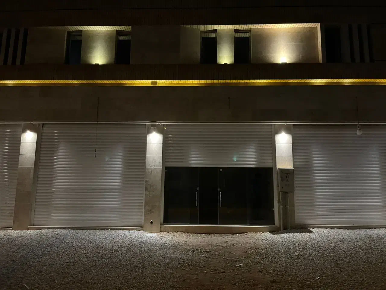 اجاره مغازه در بازار کاج محله c3|اجارهٔ مغازه و غرفه|فولادشهر, C3|دیوار