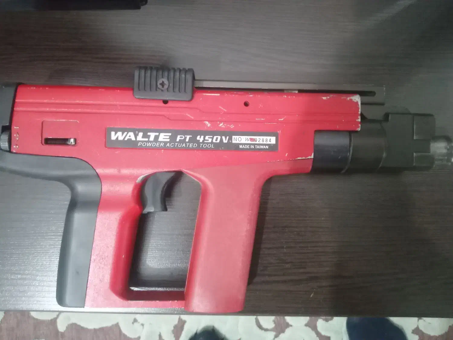 تفنگ میخکوب چاشنی خور اصل تایوان|ابزارآلات|ارومیه, |دیوار