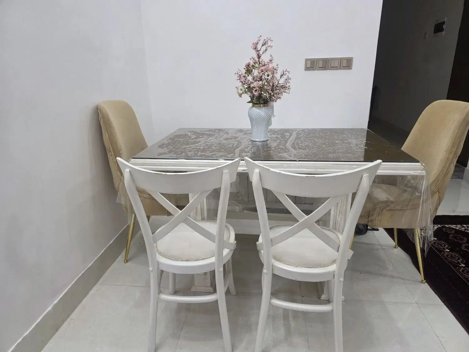 میزناهار خوری|میز و صندلی غذاخوری|تربتحیدریه, حسنی بالا|دیوار