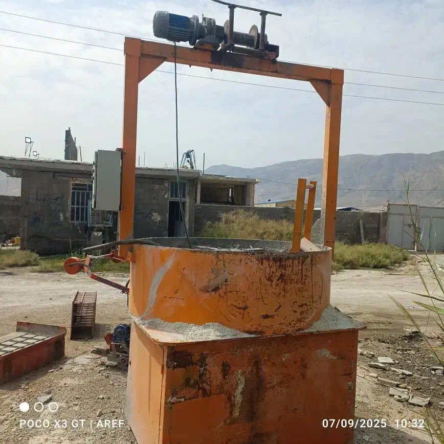 فروش میکسر  و دستگاه بلوک زنی دیواری|ماشین‌آلات صنعتی|شیراز, میانرود|دیوار