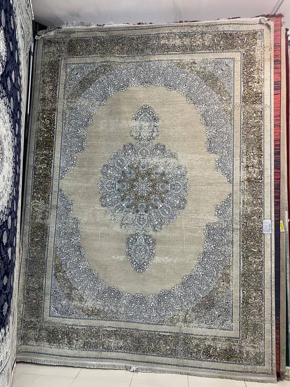 فرش/ ۷۰۰ شانه/ قیمت مناسب/ گالری دیاموند|فرش|قشم, |دیوار