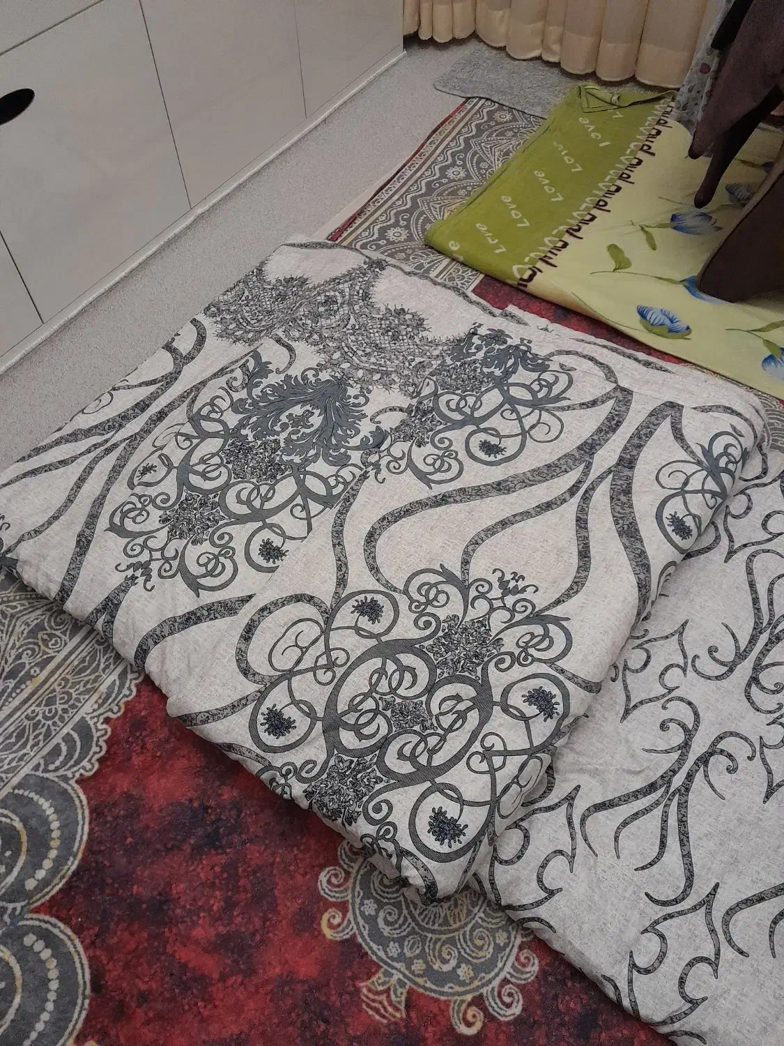 لحاف تشک|رختخواب، بالش، پتو|تبریز, |دیوار