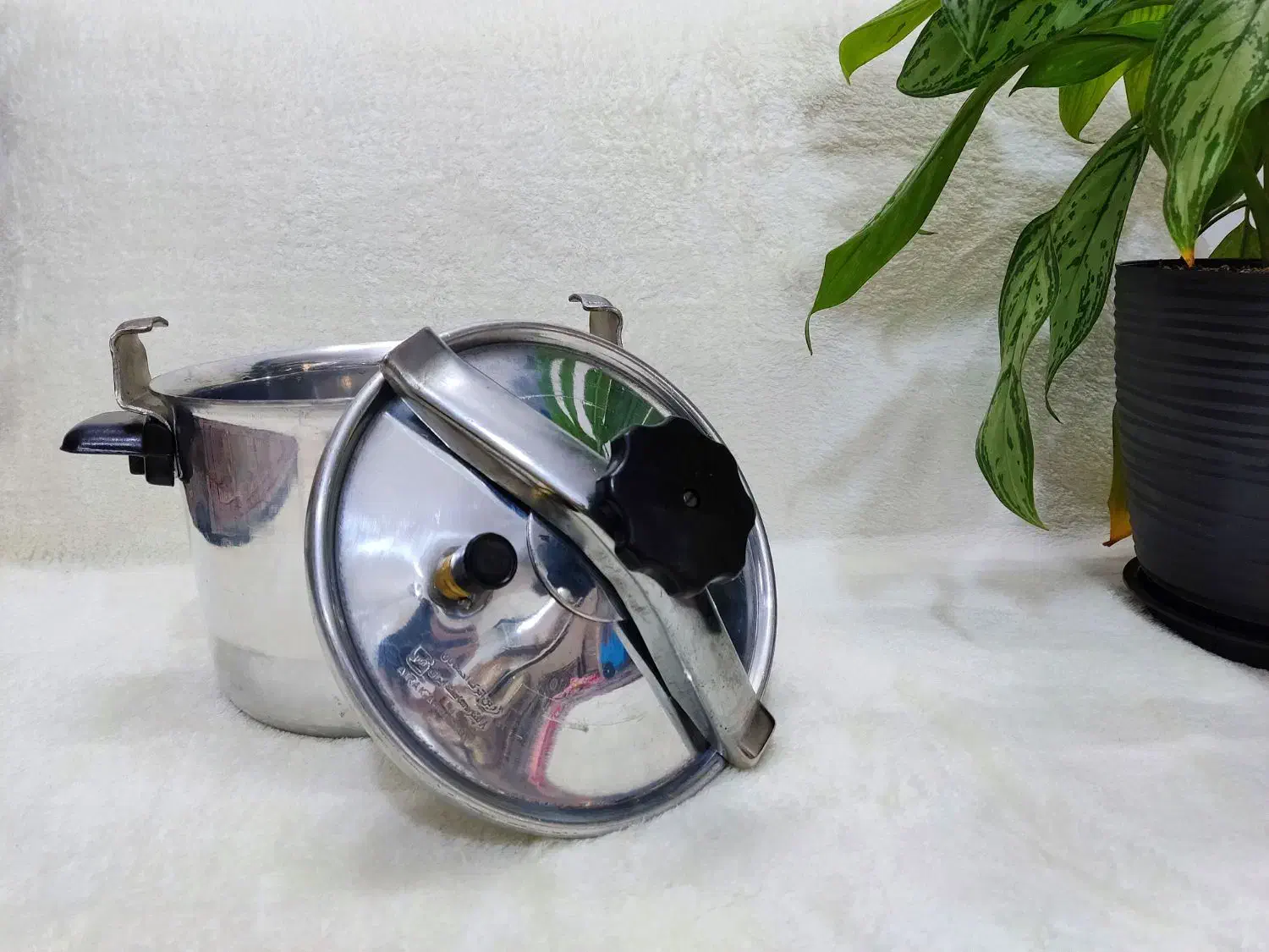 زودپز تمیز و نو|اجاق گاز و لوازم برقی پختوپز|مشهد, هنرور|دیوار