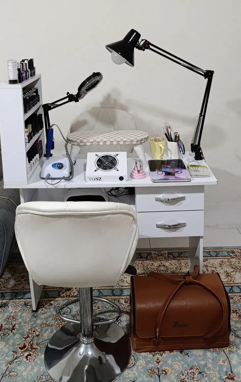 لوازم ناخن|آرایشگاه و سالنهای زیبایی|شاهینشهر, عطار|دیوار