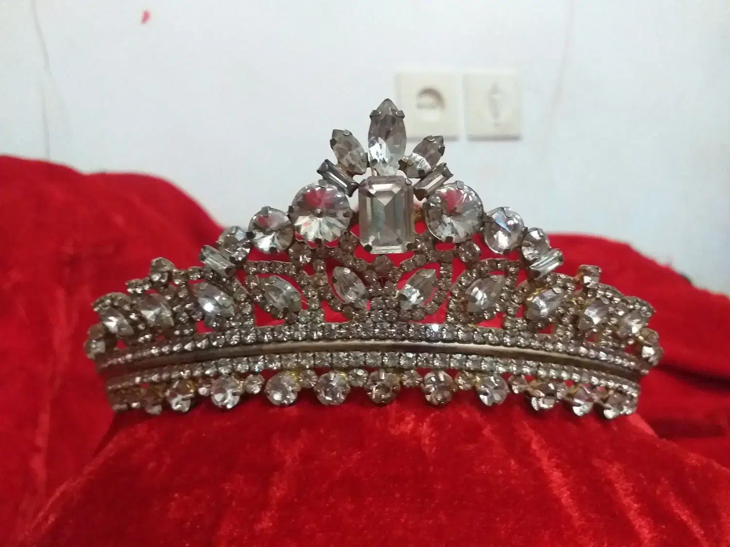 تاج عروس|زیورآلات و اکسسوری|گنبد کاووس, |دیوار