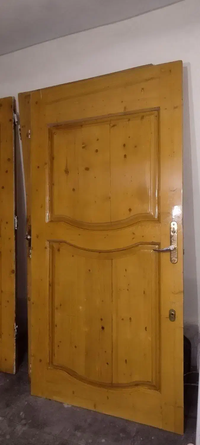 درب پنجره|مصالح و تجهیزات ساختمان|تربت‌حیدریه, کاشانی|دیوار