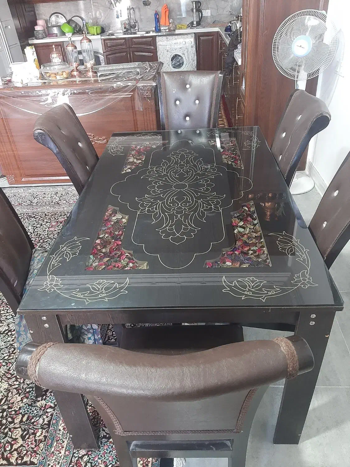 میزنهارخوری ۶نفره کاملا سالم|میز و صندلی غذاخوری|جیرفت, |دیوار