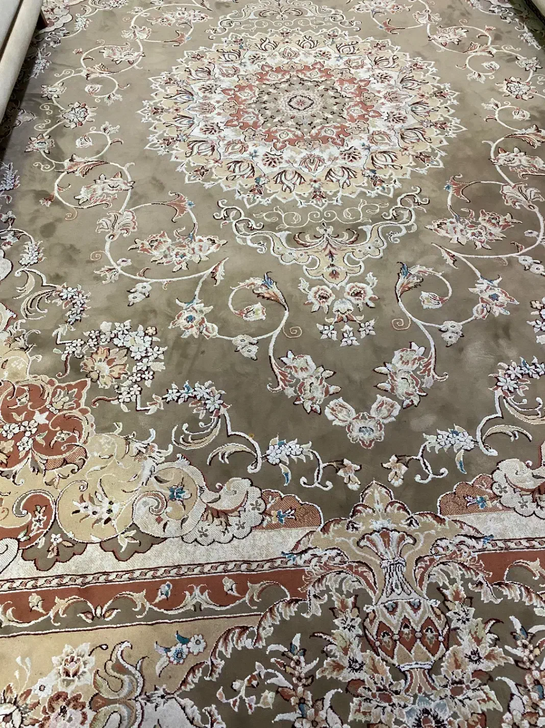 فرش ۱۲ متری گل برجسته|فرش|بهشهر, |دیوار