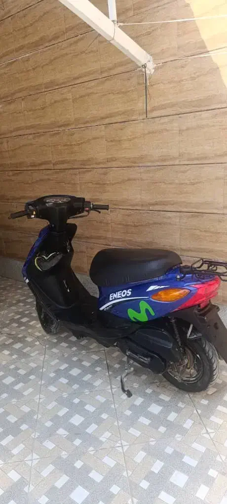 جوگ|موتورسیکلت|لامرد, |دیوار