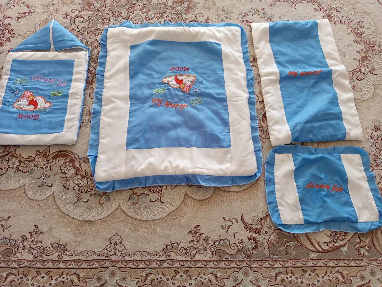 سرویس نوزاد و پشه بند|اسباب و اثاث بچه|صحنه, |دیوار