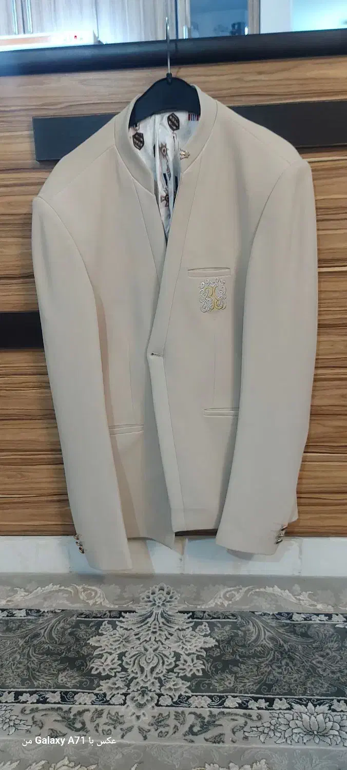 کت تک|لباس|مهاجران, |دیوار