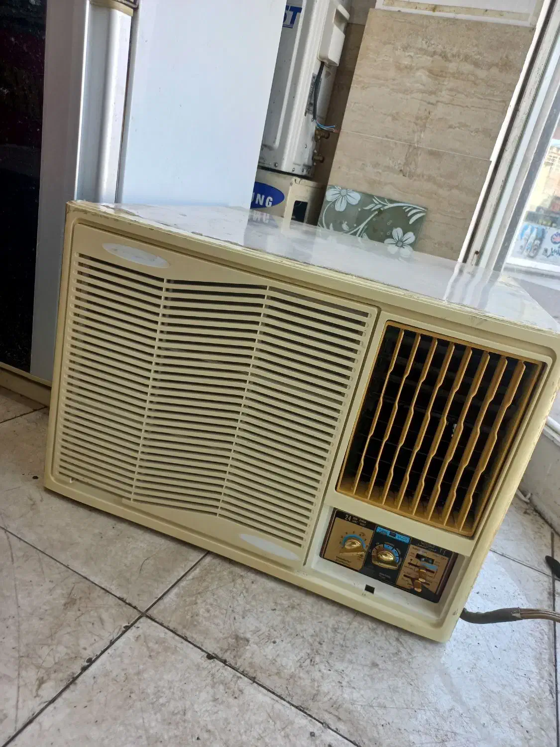 کولراوجنرال۲۴هزارفابریک|کولر گازی و فن‌کوئل|گنبد کاووس, |دیوار