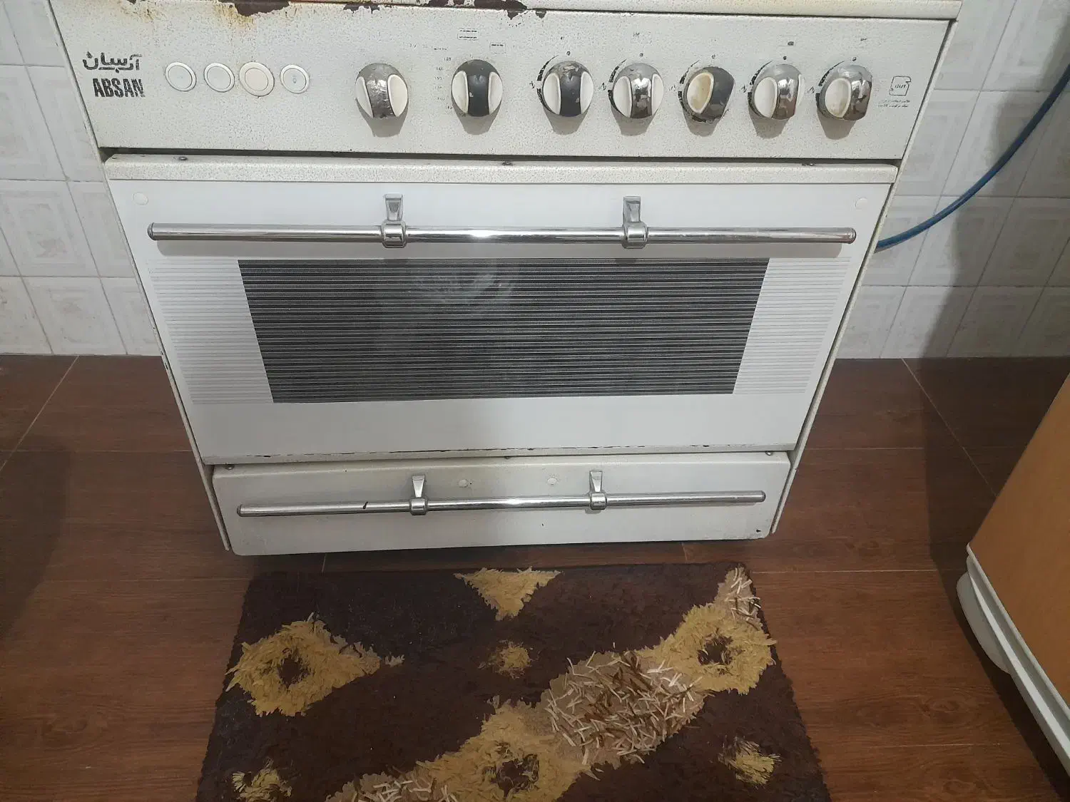 اجاق گاز فر دار سالم به شرط|اجاق گاز و لوازم برقی پخت‌وپز|اصفهان, جلالیه|دیوار