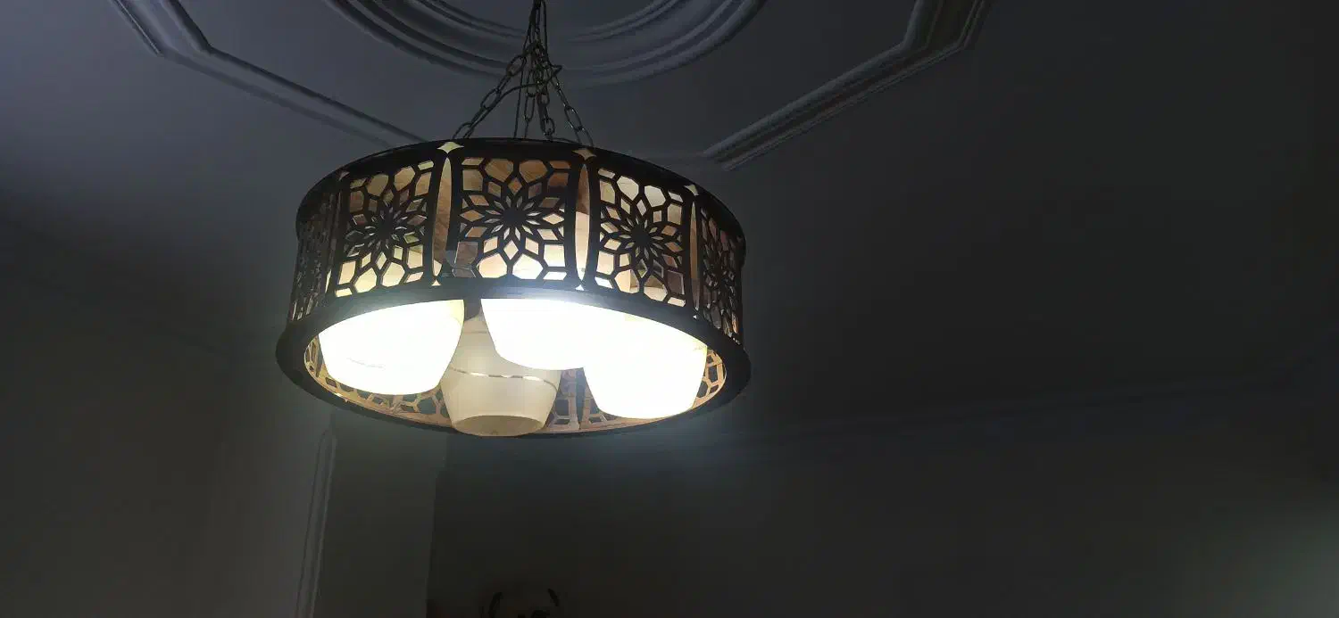 لوستر ویترین|لوستر و چراغ آویز|اندیشه, اندیشه فاز ۱|دیوار