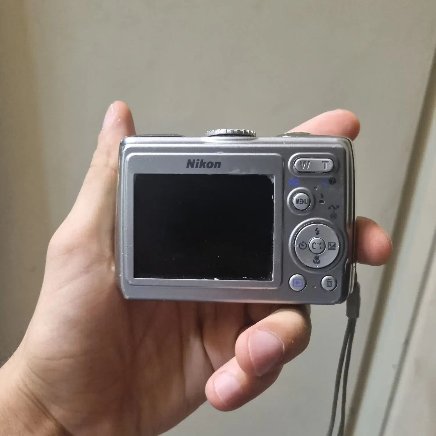 دوربین سرحال و خفن نیکون|دوربین عکاسی و فیلم‌برداری|کرج, دانشگاه هنر تهران (پردیس کرج)|دیوار