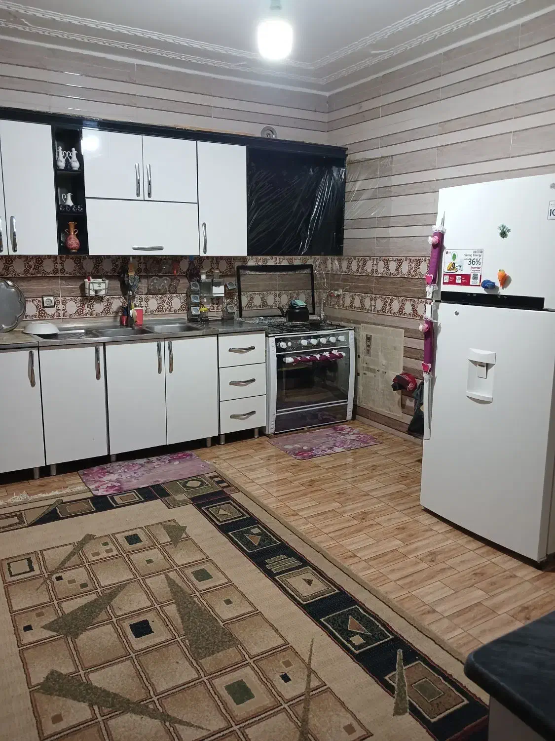 اجاره روزانه و هفتگی منزل مبله ویلایی|اجارهٔ کوتاه‌مدت آپارتمان و سوئیت|شیراز, شهرک صادقیه|دیوار