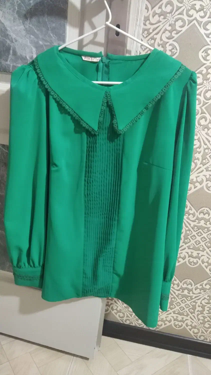 شومیز یلدایی رنگش پر رنگه کمرنگ افتاده|لباس|اندیشه, اندیشه فاز ۳|دیوار