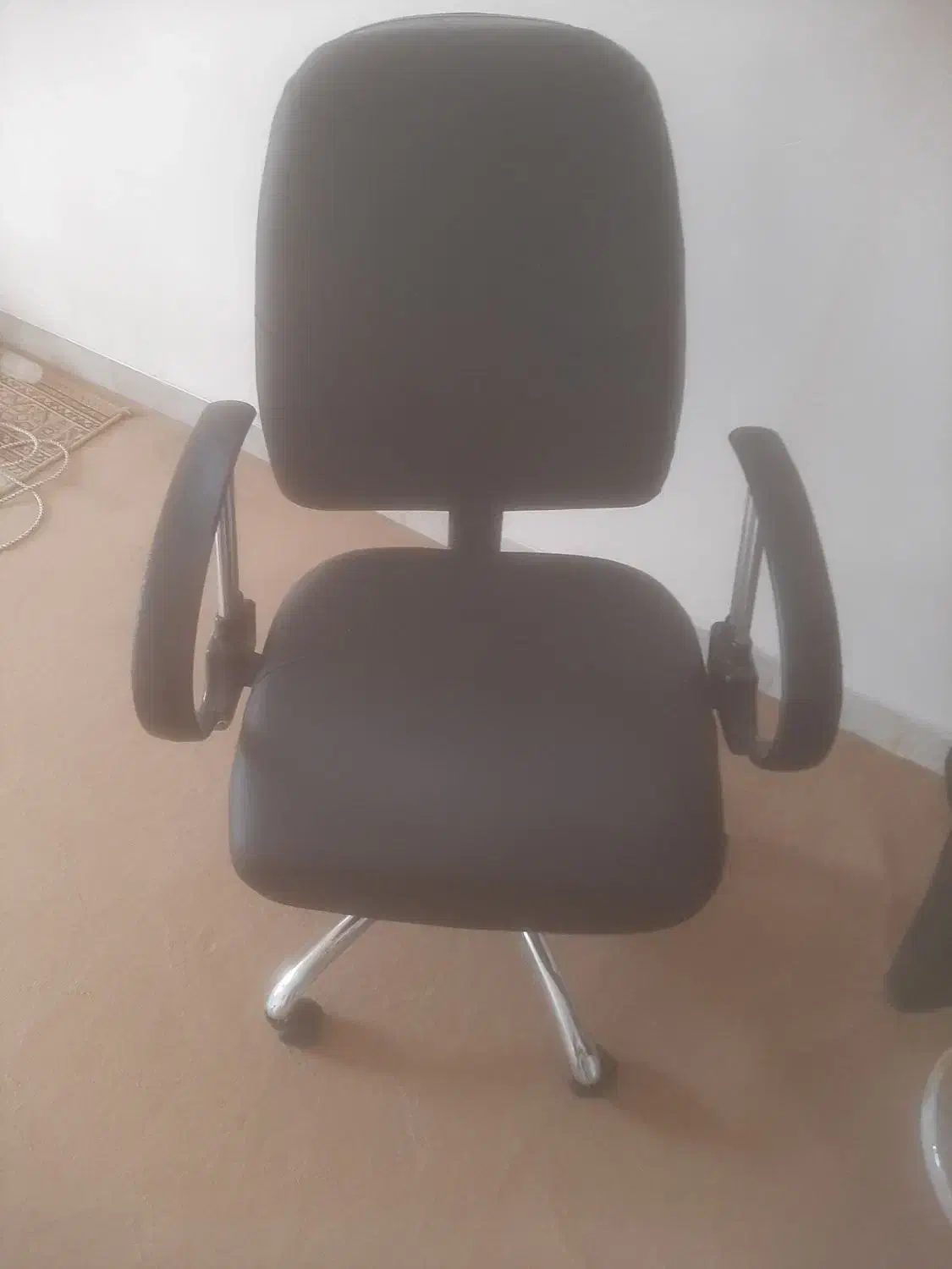 صندلی چرخدار در حد نو|مبلمان اداری|کرمان, |دیوار