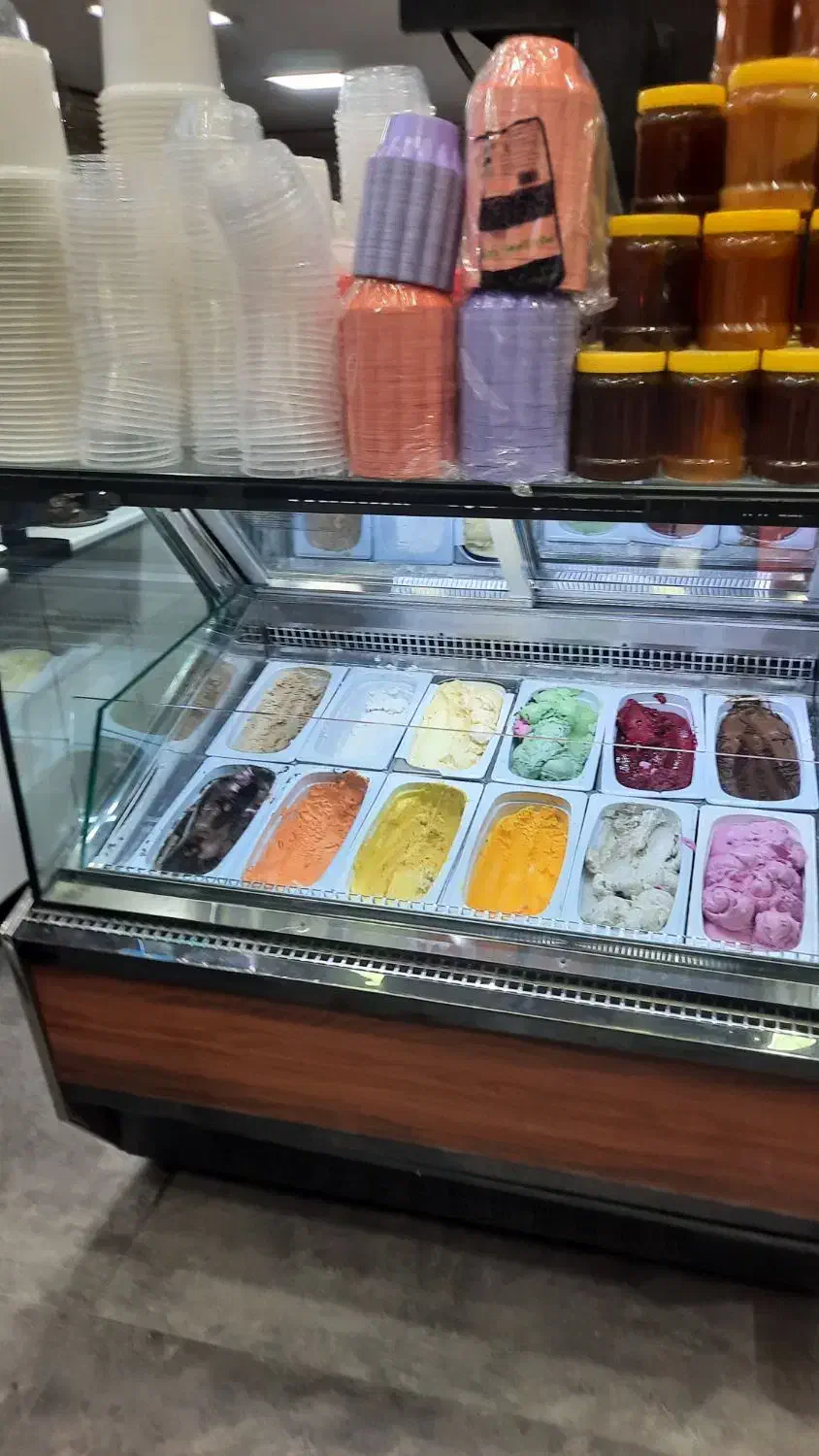 درخواست نیروی کار|استخدام خدمات فروشگاه و رستوران|محمدیه-قزوین, |دیوار