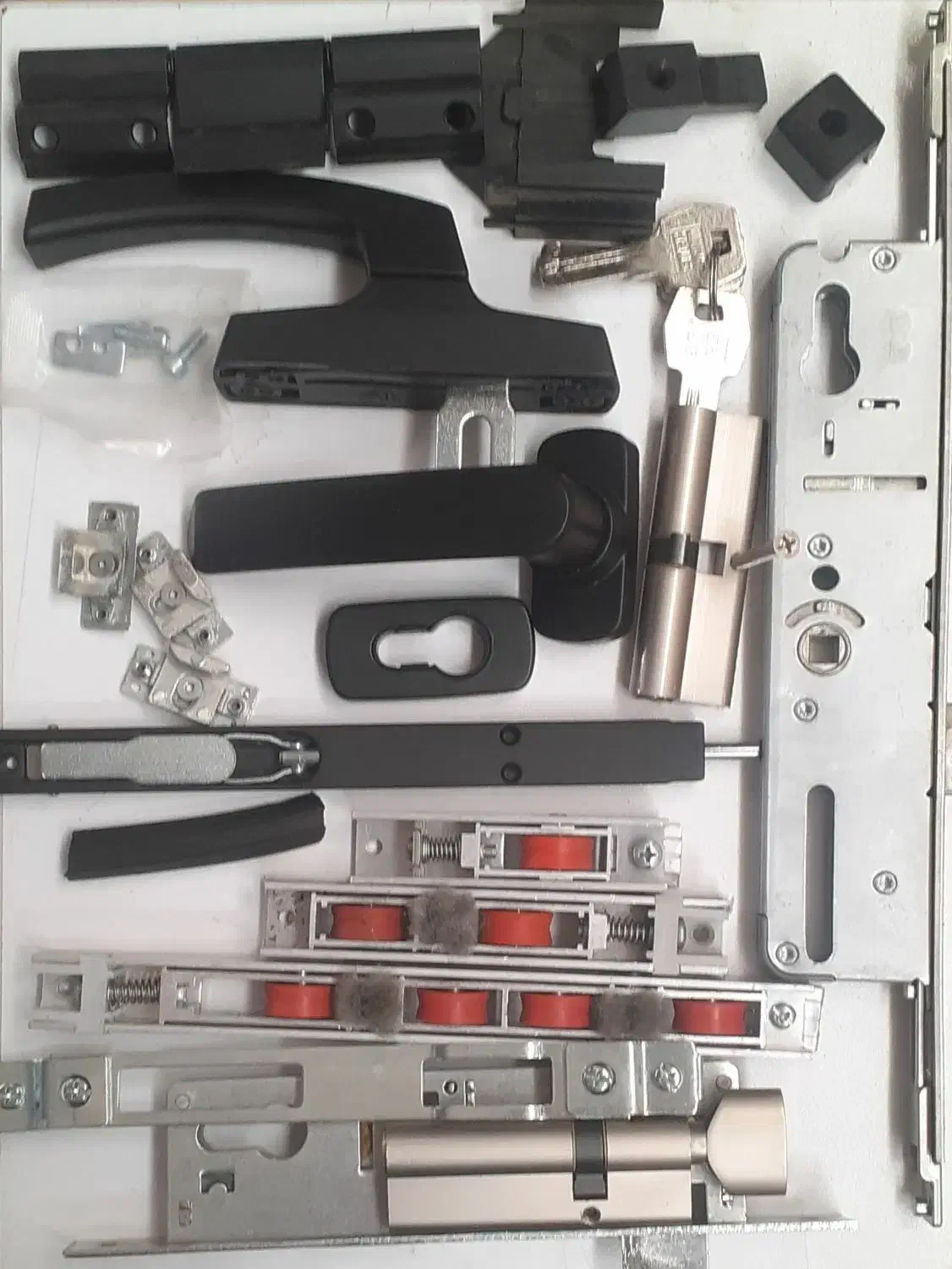 تعمیرات پنجره و درب upvc و المونیم ترمال|خدمات پیشه و مهارت|بوشهر, |دیوار