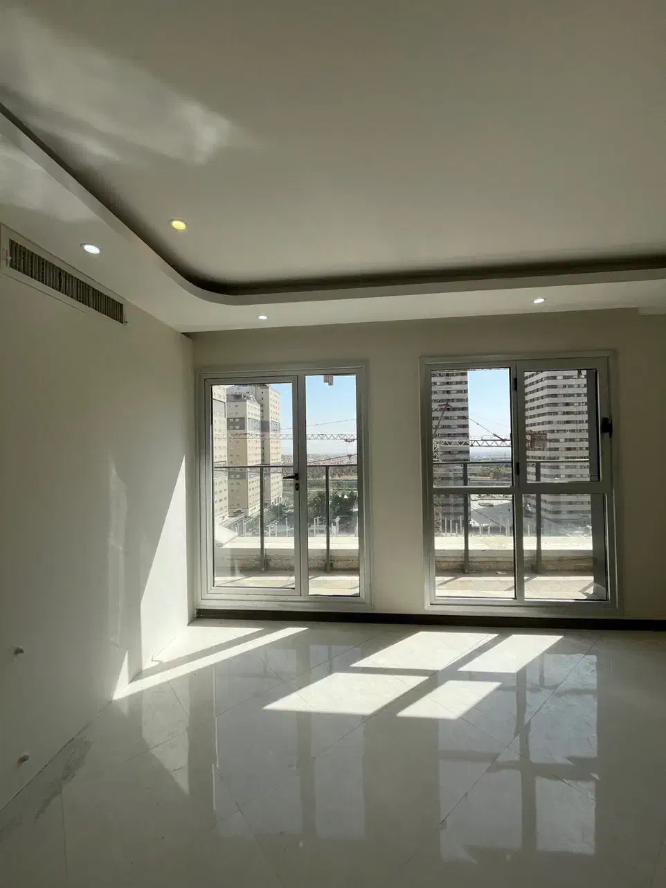 ۱۲۵متر / پنجره قدی / طبقات آخر / ویو ابدی|فروش آپارتمان|تهران, دریاچه شهدای خلیج فارس|دیوار