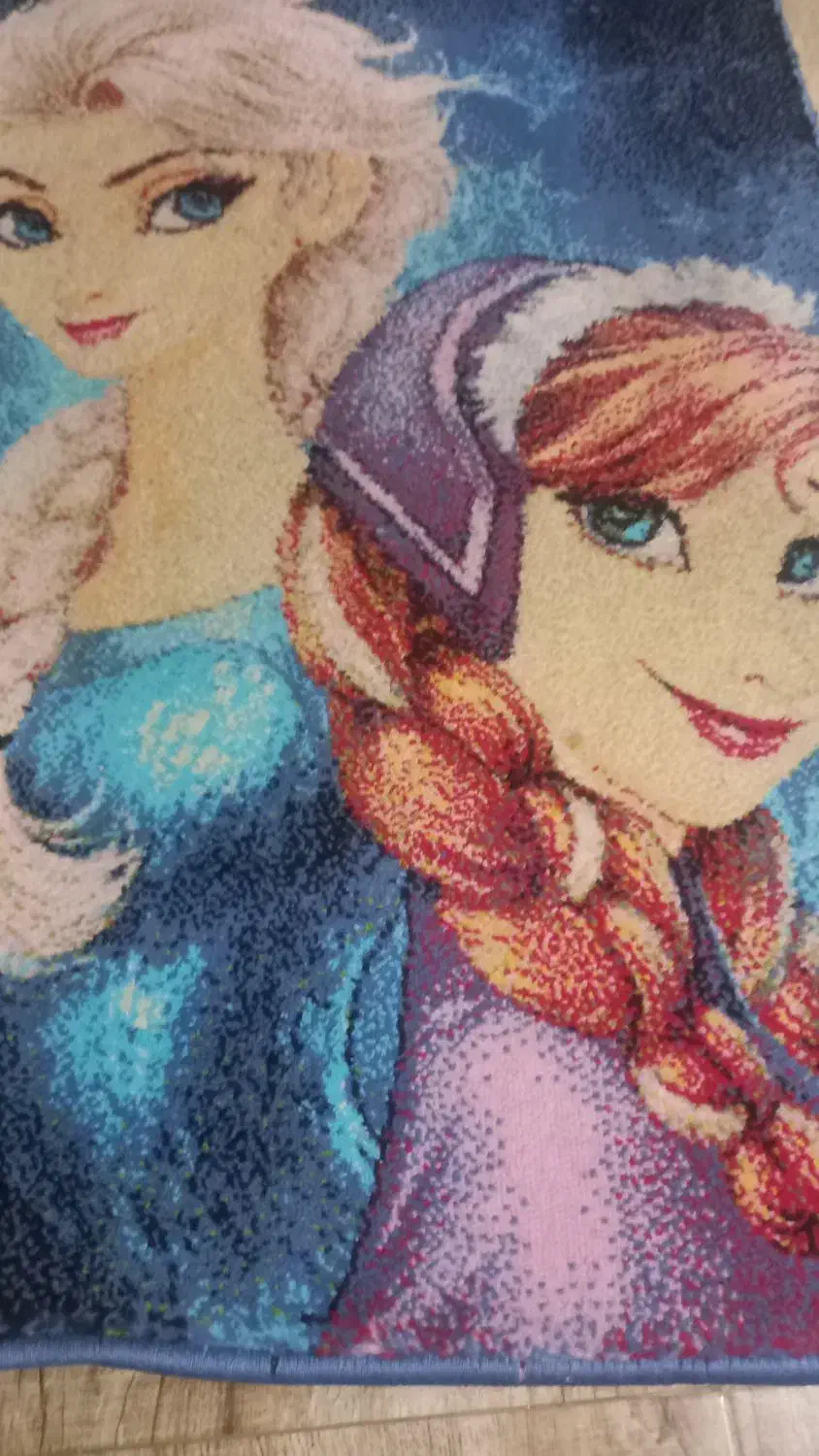 یک فرش ۴متری به همراه پادری طرح کودک الساوانا|فرش|رشت, یخسازی|دیوار