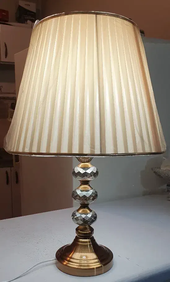 آباژور رومیزی اتاق خواب|چراغ خواب و آباژور|ری, دیلمان|دیوار