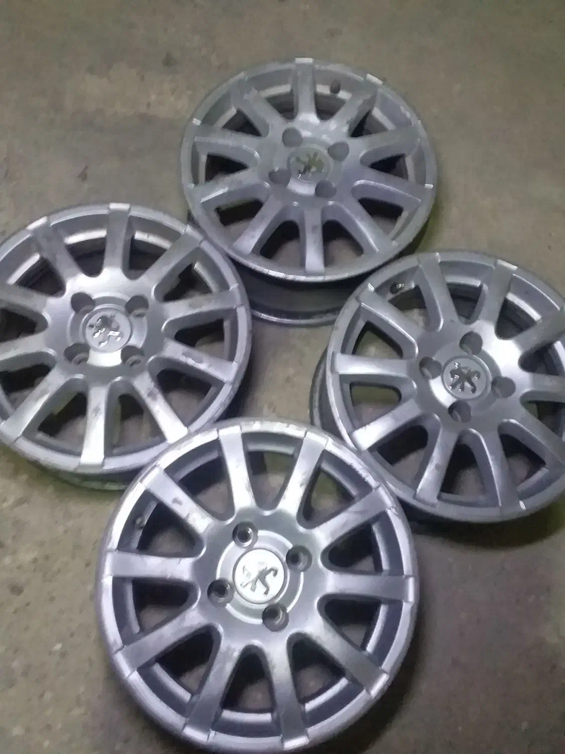 رینگ ۱۵ و رادیات پژو|قطعات یدکی و لوازم جانبی|فارسان, |دیوار