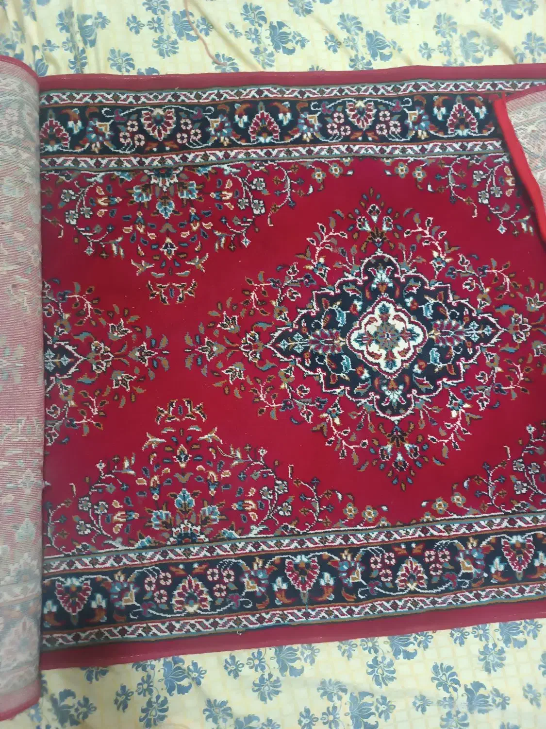 کناره|فرش|نیشابور, شهید بهشتی|دیوار