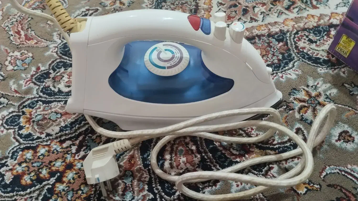 اتو مارک black and decker|اتو و لوازم اتو|خرم‌آباد, |دیوار