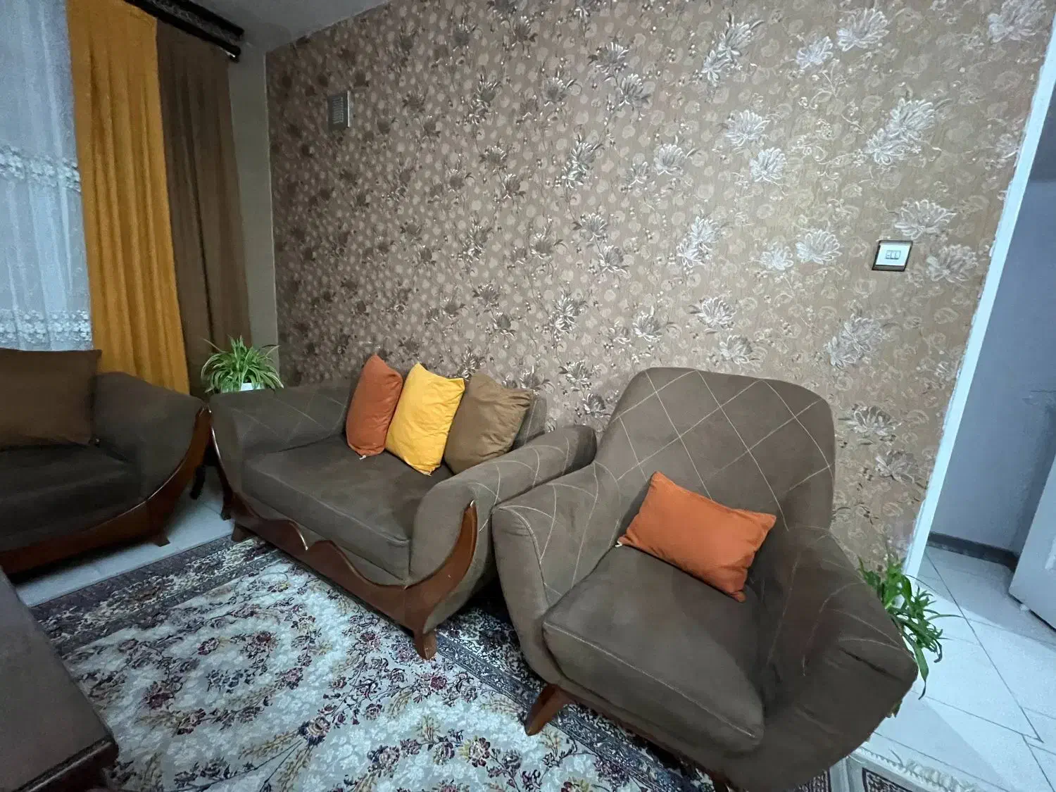 مبلمان ۷نفره و میز ناهارخوری|مبلمان خانگی و میز عسلی|کرج, المهدی|دیوار