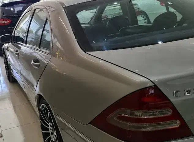 فروش بنزC230شخصی ۲۰۰۶  معاوضه با اپارتمان وخودرو|خودرو سواری و وانت|اصفهان, باغ دریاچه|دیوار