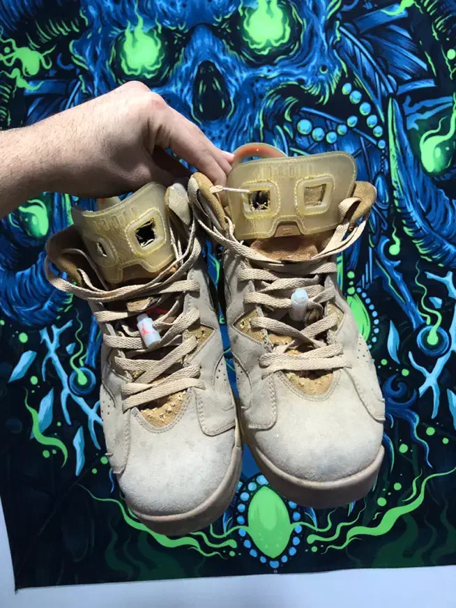 جردن ۶|کیف، کفش، کمربند|ساری, |دیوار