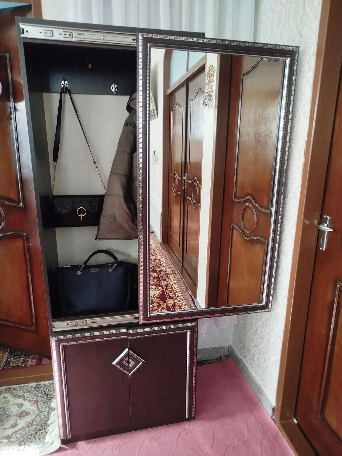 جاکفشی|جاکفشی، کمد، دراور|مرند, |دیوار