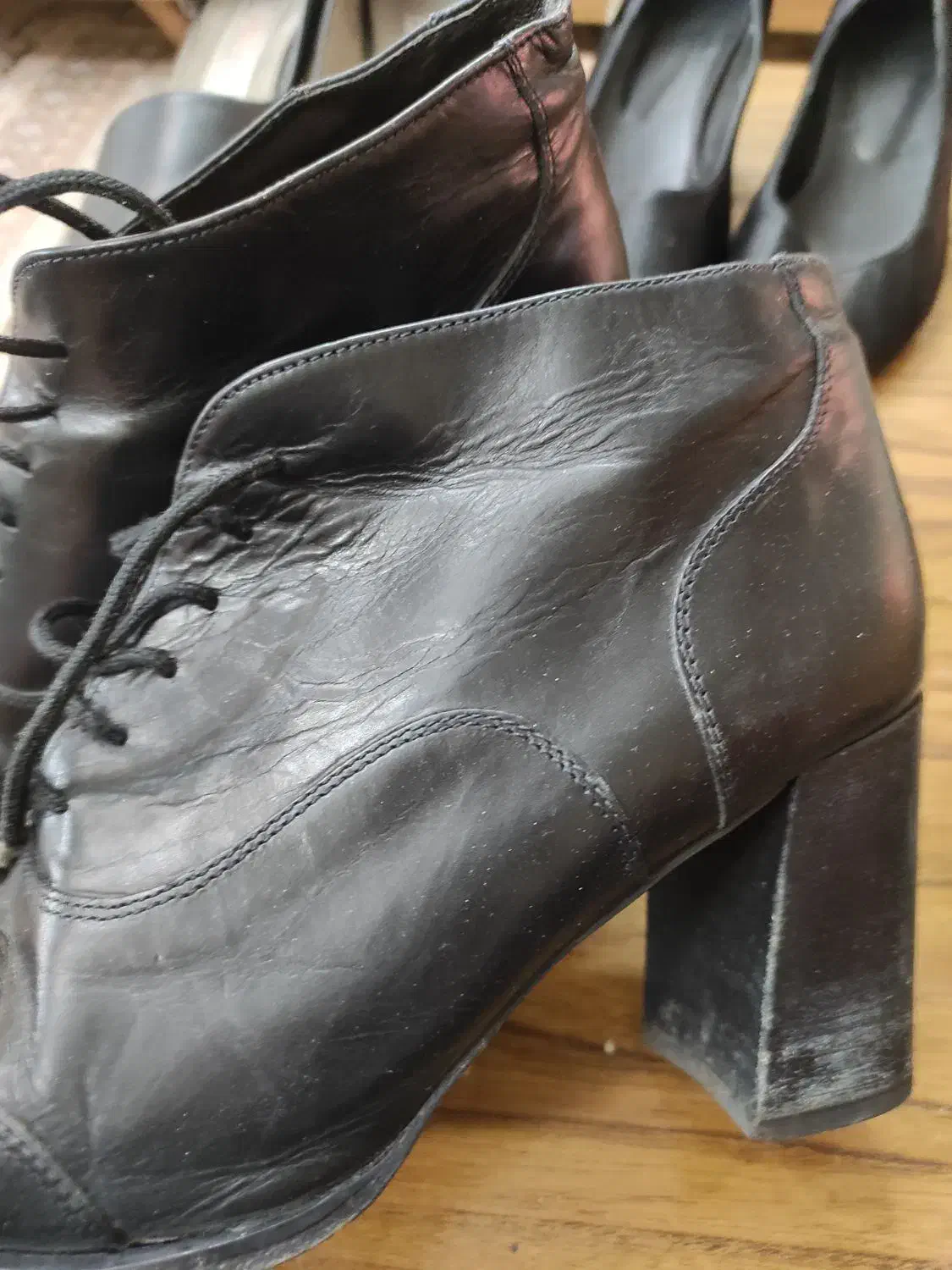 کفش پاشنه دار و نیم بوت|کیف، کفش، کمربند|بروجرد, |دیوار