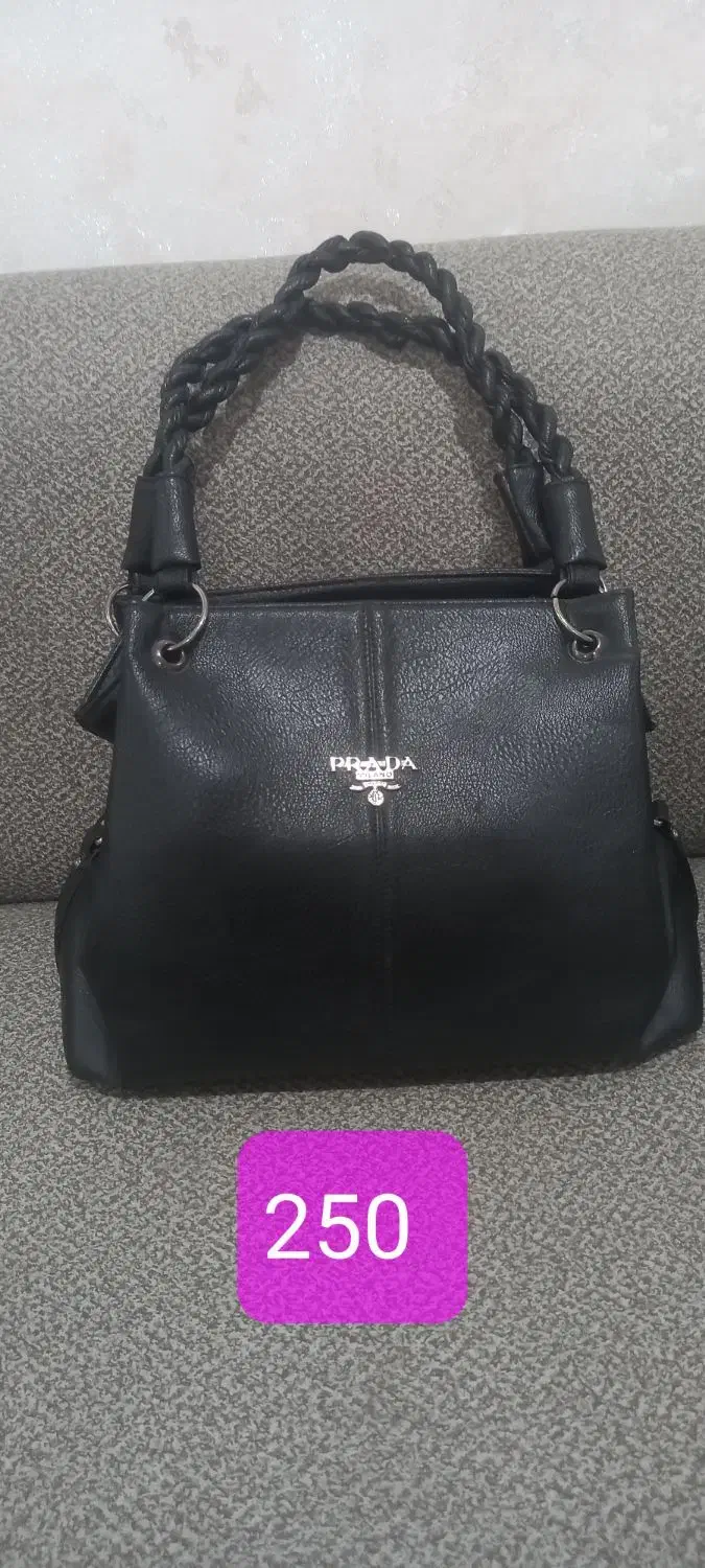 کیف زنانه در حد نو|کیف، کفش، کمربند|تربت‌حیدریه, ۴۵ متری|دیوار