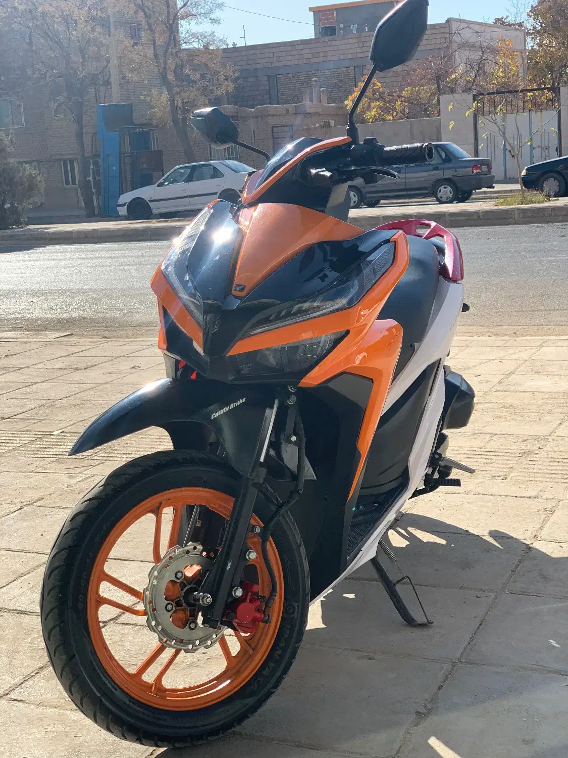 کلیک ۱۴۰۰|موتورسیکلت|اسفراین, |دیوار