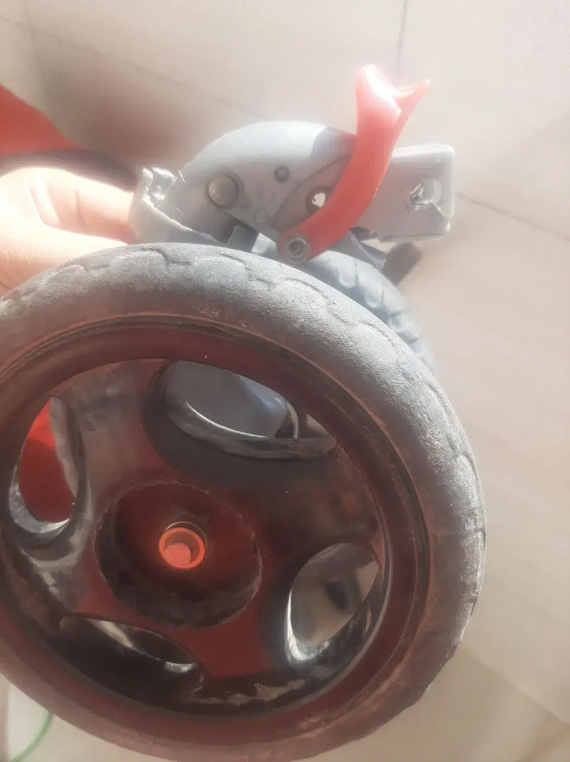 کالسکه سایه بان دار بهاره|اسباب و اثاث بچه|بهبهان, |دیوار